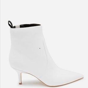 GUESS Deidra White Leather Boots 9.5